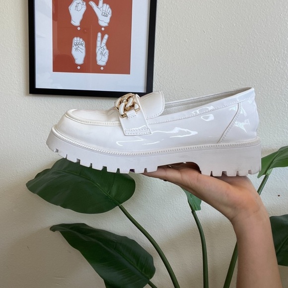 Latterier-  chain strap platform loafers in cream white color - Picture 2 of 8